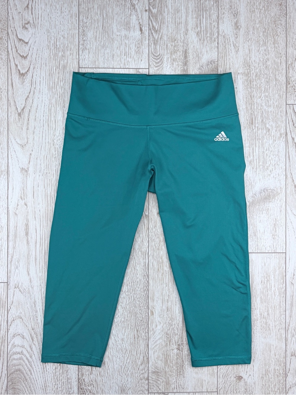 Adidas Size L Teal Climalite Mid-Rise Capri Leggings